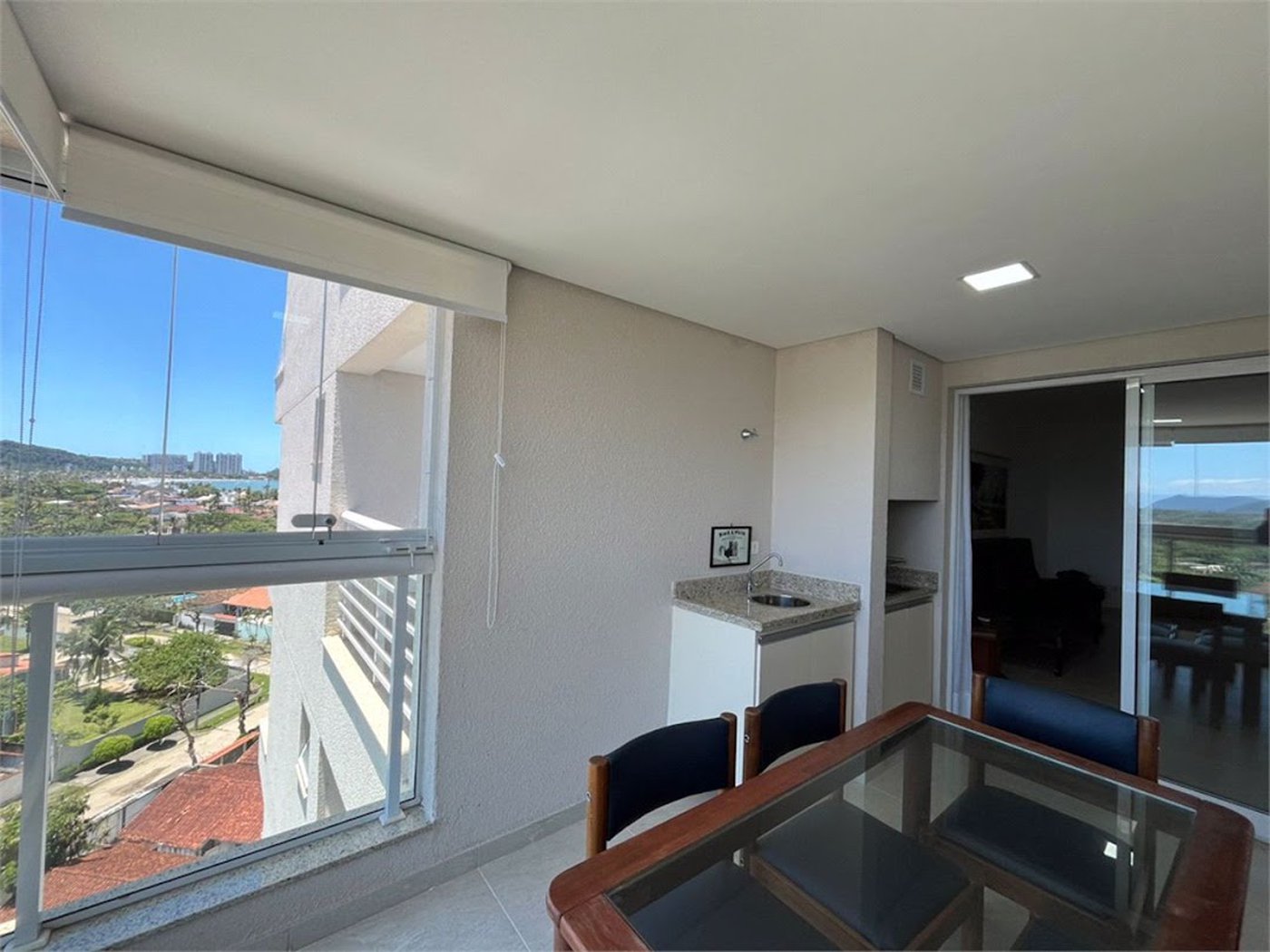 Apartamento Residencial à venda, Jardim Virginia, Guarujá - AP0995.
