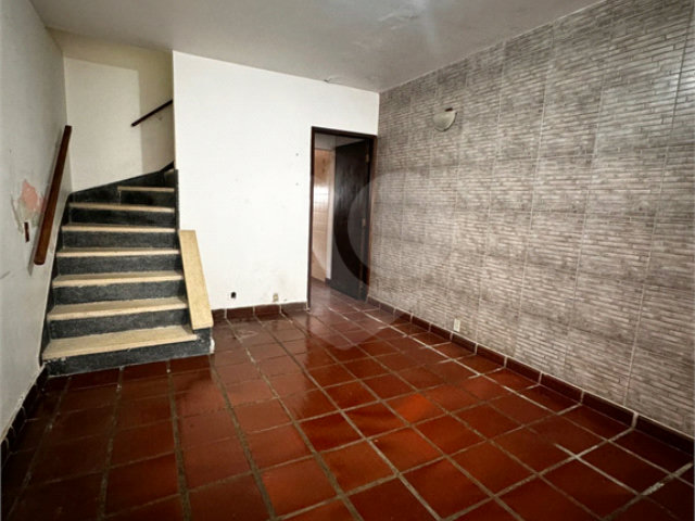 Sobrado à venda com 2 quartos em Tremembé, São Paulo, SP