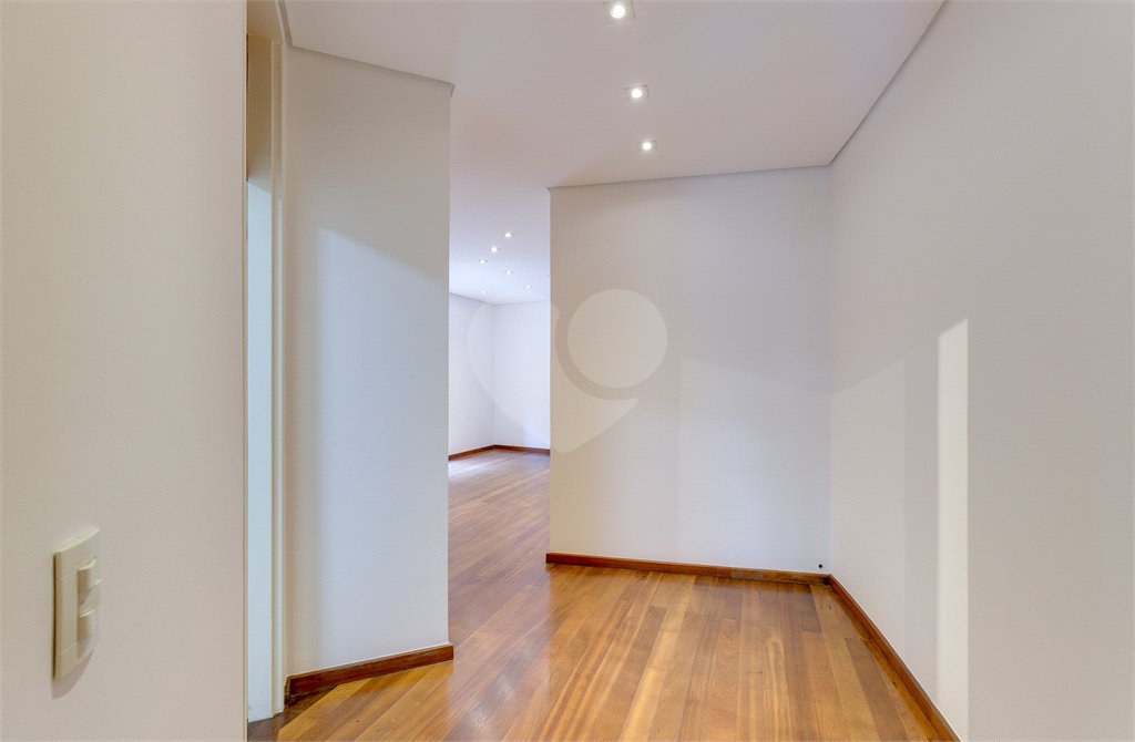 Casa Térrea à venda com 3 quartos, sendo 1 suíte, em Granja Julieta, São Paulo, SP
