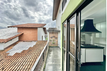 Casa à venda com 4 suítes no condomínio San Diego Park, Cotia - SP