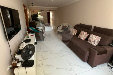 Sobrado à venda com 3 quartos, sendo 1 suíte, em Vila Alexandria, São Paulo, SP