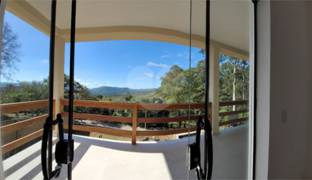Casa à venda com 4 suítes no condomínio Sausalito, Mairiporã - SP