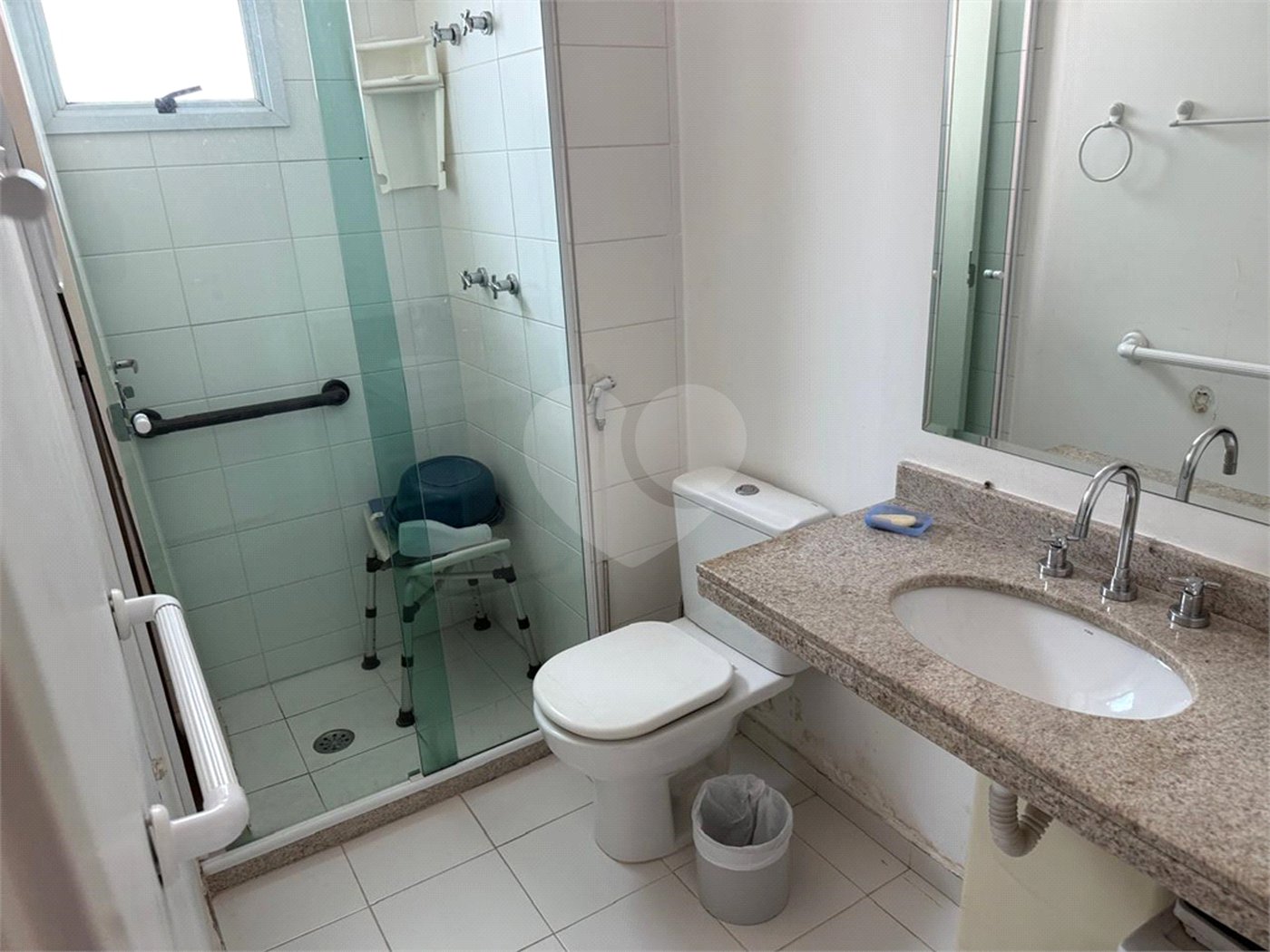 Apartamento à venda com 4 quartos, sendo 3 suítes, em Campo Grande, São Paulo, SP