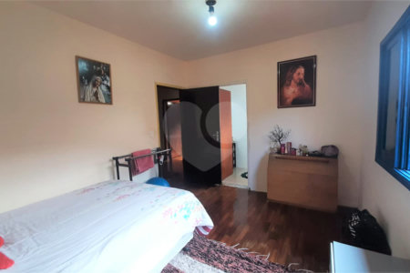 Casa de Vila à venda com 3 quartos, sendo 1 suíte, em City Campo Grande, São Paulo, SP
