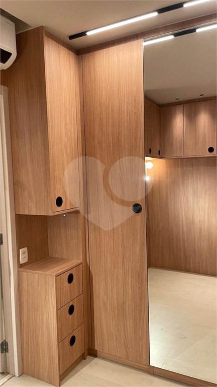 Apartamento à venda ou para alugar com 2 suítes em Pinheiros, São Paulo, SP