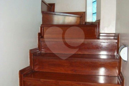 Sobrado à venda com 4 quartos, sendo 2 suítes, em Santa Teresinha, São Paulo, SP