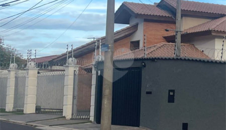 Casa à venda com 3 quartos, sendo 1 suíte,  em Jardim Santa Rosália, Sorocaba, SP