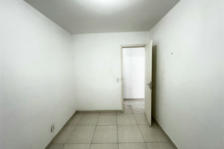Apartamento à venda com 2 quartos em Parque Imperial, Ferraz de Vasconcelos, SP