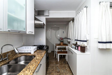 Apartamento à venda com 3 quartos, sendo 1 suíte, em Planalto Paulista, São Paulo, SP