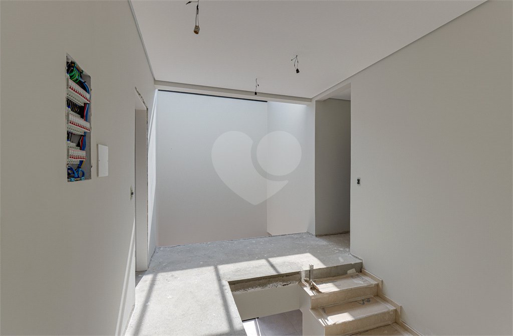 Casa à venda com 4 suítes no condomínio Reserva Robélia, São Paulo - SP