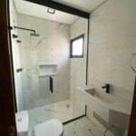 Casa à venda com 3 quartos, sendo 1 suíte, no condomínio Jardim Flamboyant, Hortolândia - SP