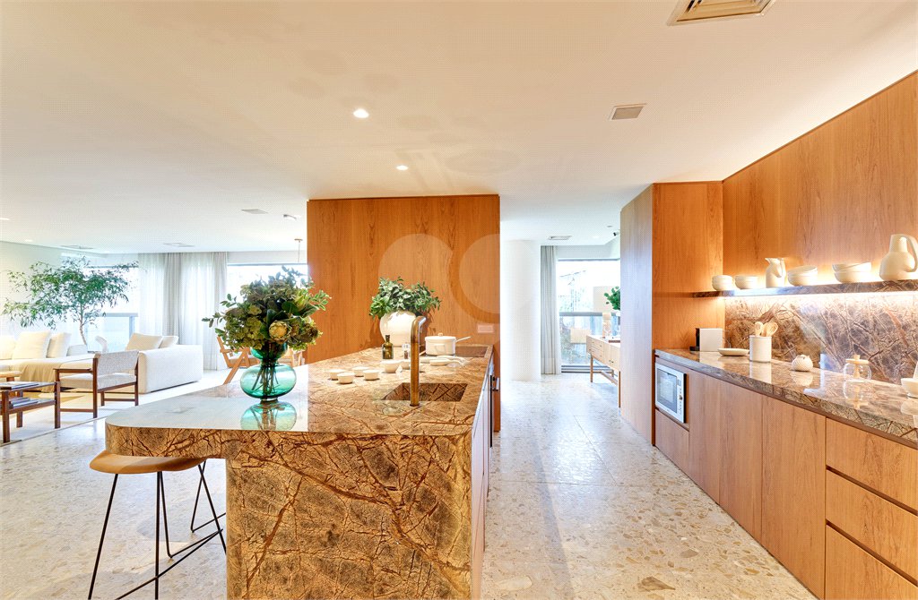 Duplex à venda com 4 suítes em Panamby, São Paulo, SP