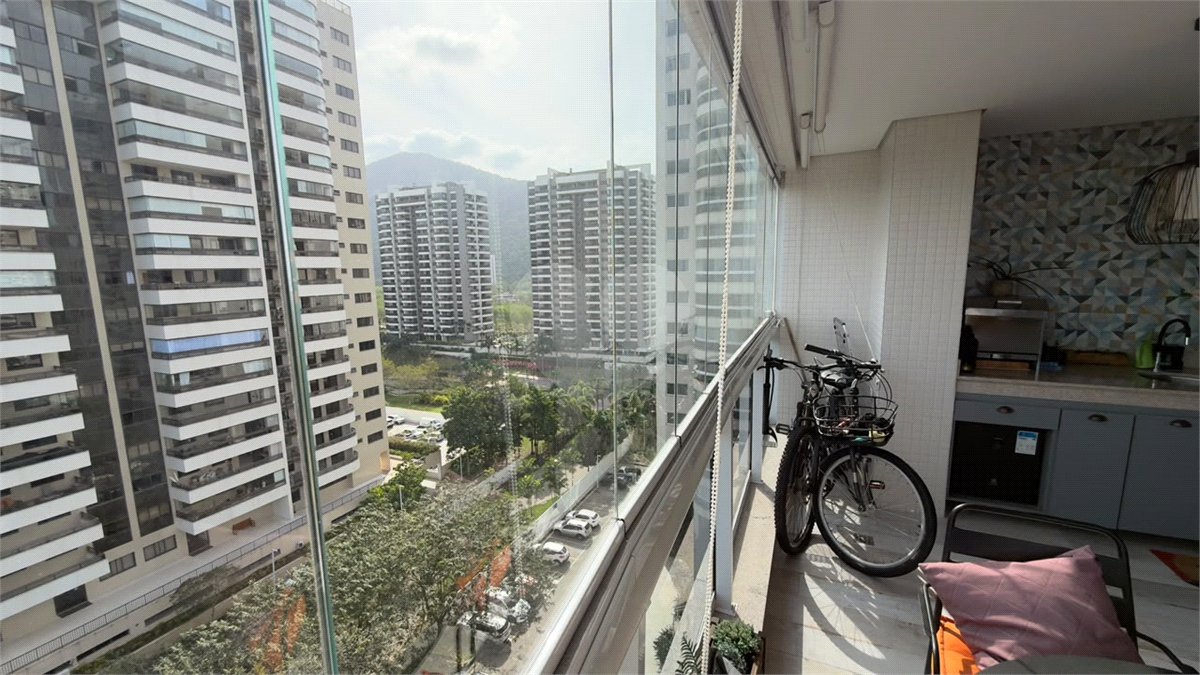 Apartamento à venda com 3 quartos, sendo 1 suíte,  em Camorim, Rio de Janeiro, RJ