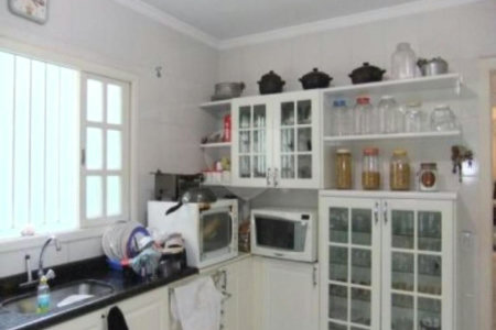 Casa à venda com 3 suítes em Vila Universitária, São Paulo, SP