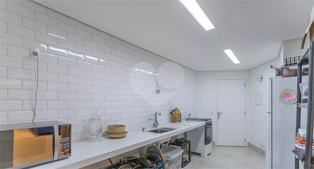 Apartamento à venda com 3 quartos, sendo 1 suíte, em Vila Anastácio, São Paulo, SP