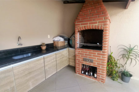Casa à venda com 3 quartos, sendo 1 suíte,  em Jardim Residencial Martinez, Sorocaba, SP