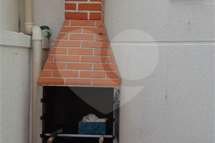 Casa à venda ou para alugar com 3 quartos, sendo 2 suítes,  no condomínio Residencial Erika, São Paulo - SP