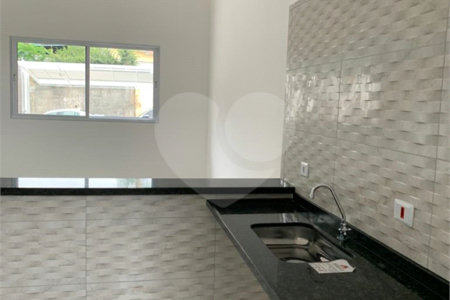 Casa Térrea à venda com 3 quartos, sendo 1 suíte, em Vila Nova Bonsucesso, Guarulhos, SP