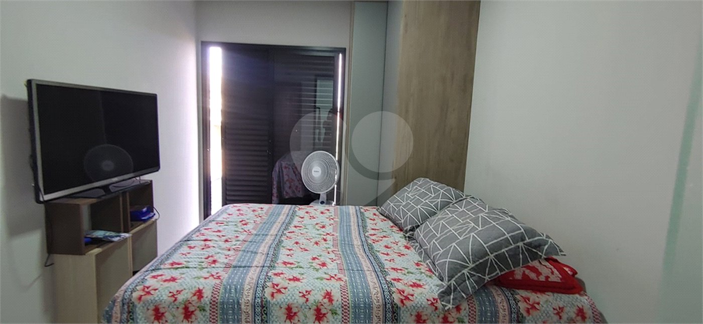 Casa à venda com 4 quartos, sendo 2 suítes, no condomínio Horto Florestal Iii, Sorocaba - SP