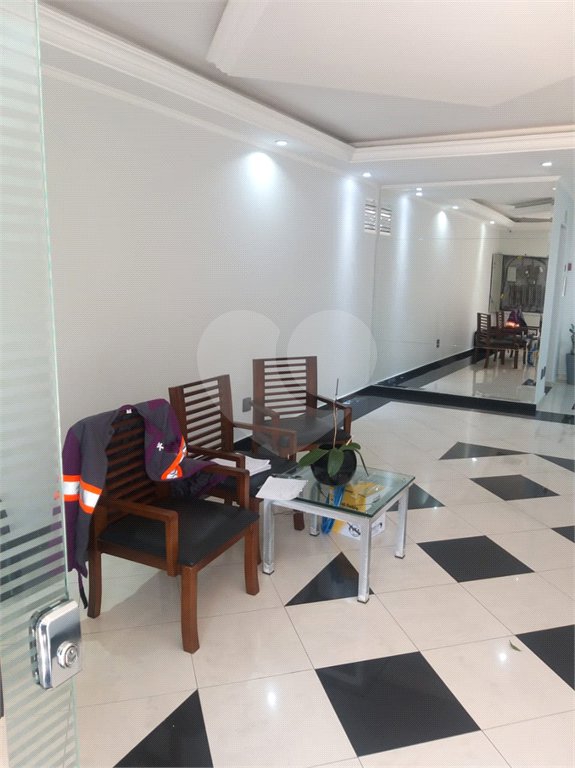 Apartamento à venda com 2 quartos, sendo 1 suíte,  em Vila Vermelha, São Paulo, SP
