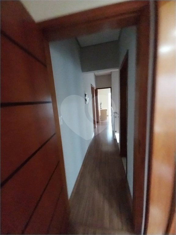Casa à venda com 3 quartos, sendo 1 suíte, no condomínio Mosaico da Serra, Mogi das Cruzes - SP