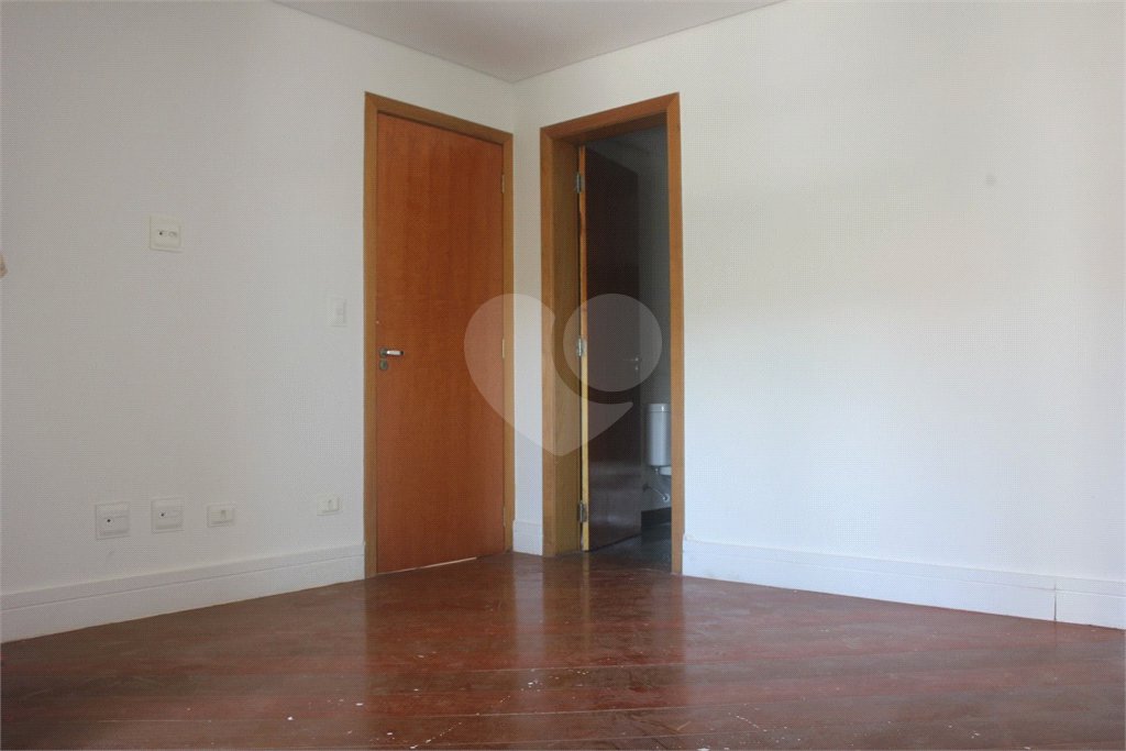Casa à venda ou para alugar com 4 suítes em Alphaville, Santana de Parnaíba, SP