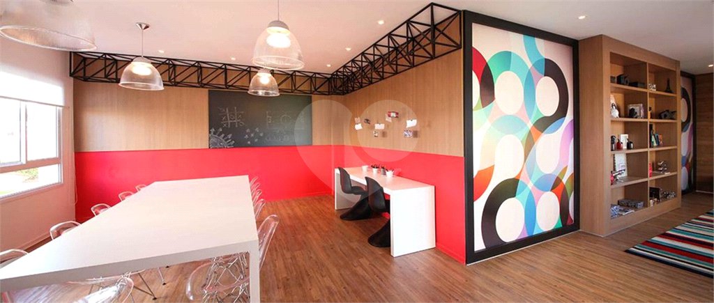 Apartamento à venda com 3 quartos, sendo 1 suíte,  em Vila Suissa, Mogi das Cruzes, SP