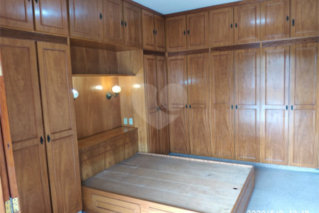 Casa à venda com 5 quartos, sendo 1 suíte, em Jaguaré, São Paulo, SP