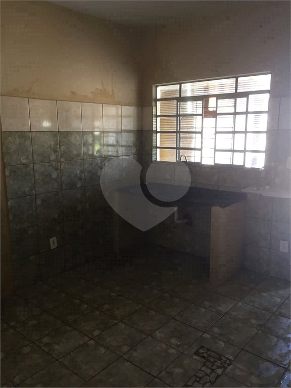 Casa à venda com 2 quartos em Vila José Salem, Itapetininga, SP