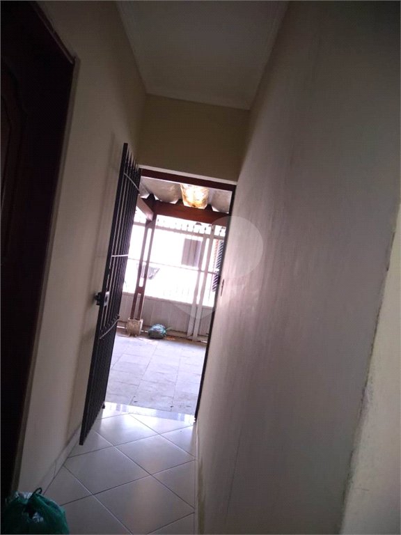 Casa Térrea à venda com 4 quartos, sendo 1 suíte,  em Vila Nivi, São Paulo, SP