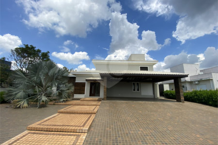 Casa à venda com 6 quartos, sendo 4 suítes,  no condomínio Palmeiras Imperiais, Salto - SP
