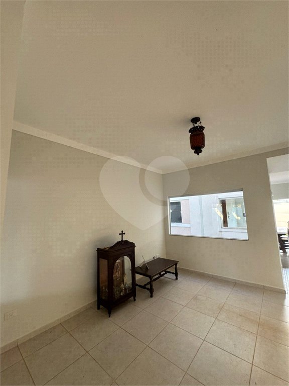 Casa à venda com 3 quartos, sendo 1 suíte, em Ipê, Três Lagoas, MS