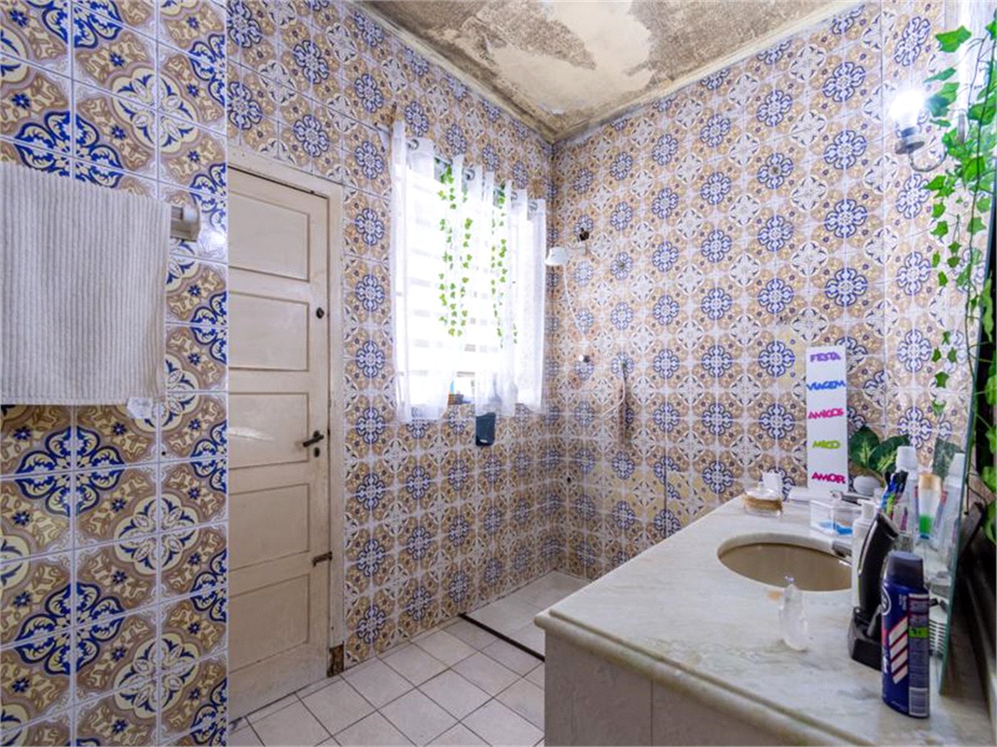Sobrado à venda com 4 quartos, sendo 1 suíte, em Jardim das Acácias, São Paulo, SP