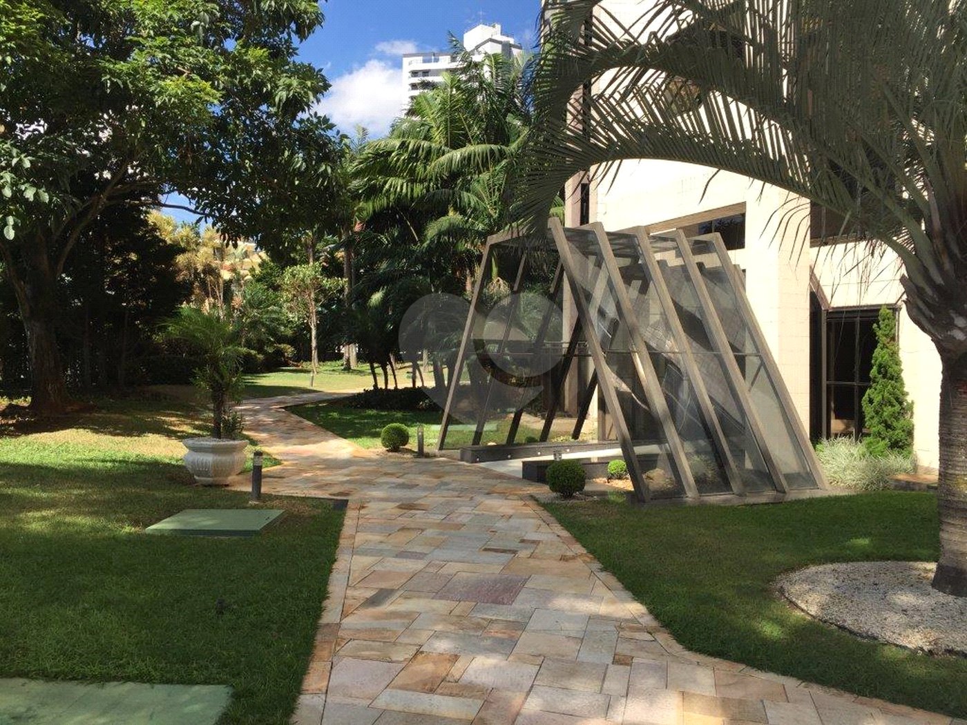 Apartamento à venda com 4 quartos, sendo 3 suítes, em Bosque da Saúde, São Paulo, SP