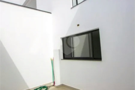 Sobrado novo , com 230m² , 3 suítes , 4 vagas de garagem , à venda no Jardim Bela Vista , em Santo André.