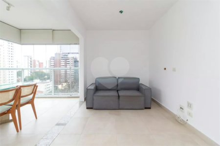 Apartamento com 43m² na região do Campo Belo em São Paulo - SP.
