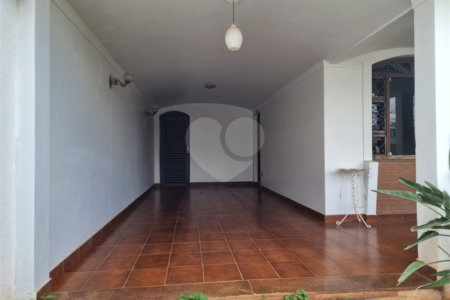 Casa comercial para locação no Centro