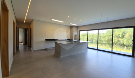 Casa à venda com 4 quartos, sendo 3 suítes,  no condomínio Village Ipanema 2, Araçoiaba da Serra - SP