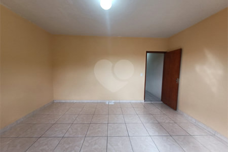 Sobrado à venda com 2 quartos em Jardim Guaíba, Sorocaba, SP