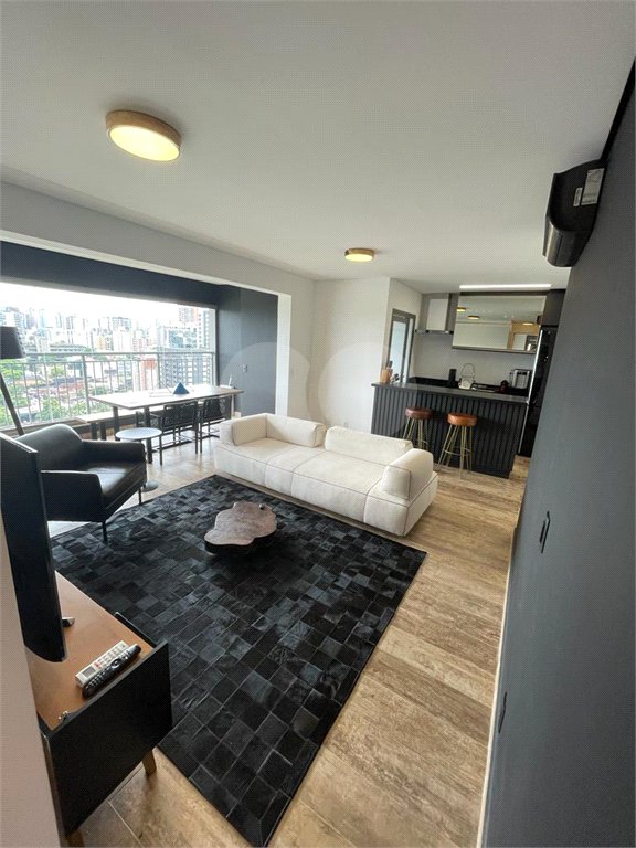 Apartamento à venda com 2 suítes em Indianópolis, São Paulo, SP