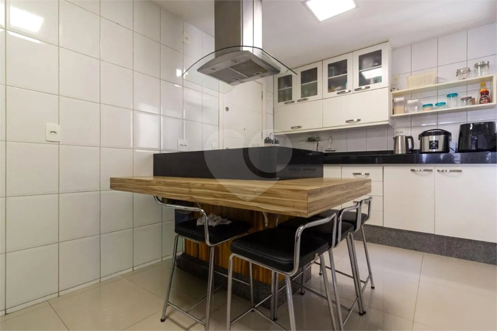 Apartamento à venda com 3 quartos, sendo 2 suítes, em Brooklin Paulista, São Paulo, SP
