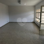 Casa à venda com 4 quartos, sendo 1 suíte,  em Vila Maria, Itapetininga, SP