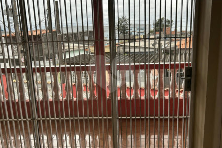 Sobrado à venda com 3 quartos, sendo 2 suítes,  em Vila Lúcia, Poá, SP