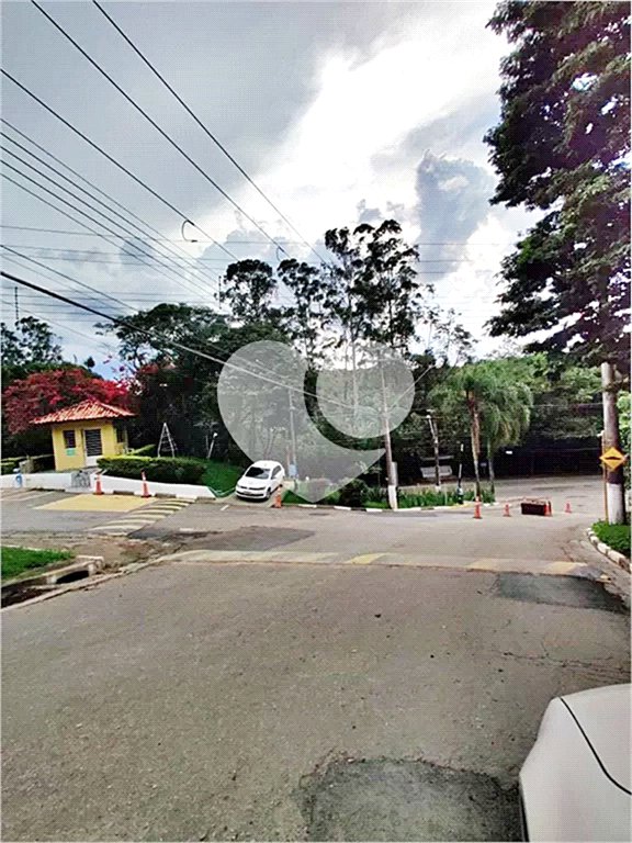 Casa à venda com 4 quartos, sendo 1 suíte, no condomínio Chacarás Bela Vista, Mairiporã - SP