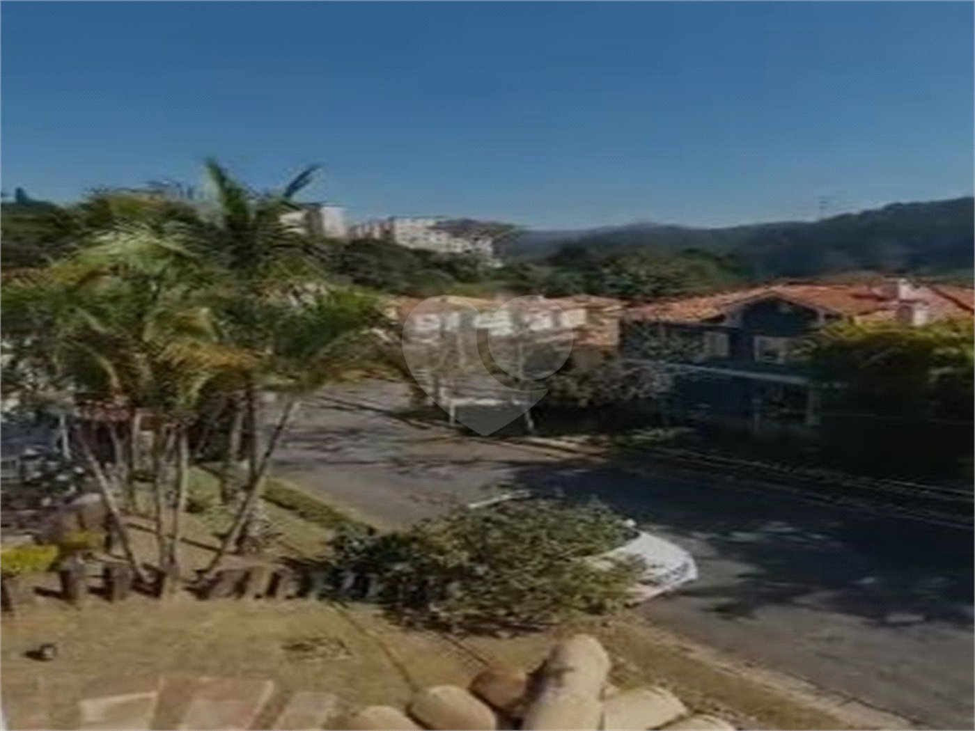 Casa à venda com 4 quartos, sendo 2 suítes,  no condomínio Res Jardim Itatinga, São Paulo - SP
