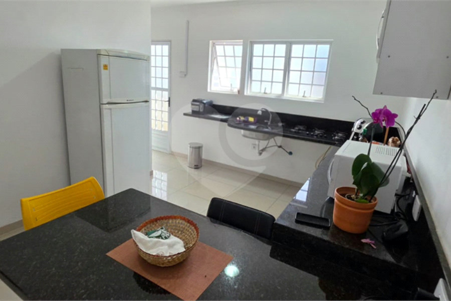 Casa Térrea à venda ou para alugar com 8 quartos, sendo 4 suítes, em Vila Pereira Barreto, São Paulo, SP