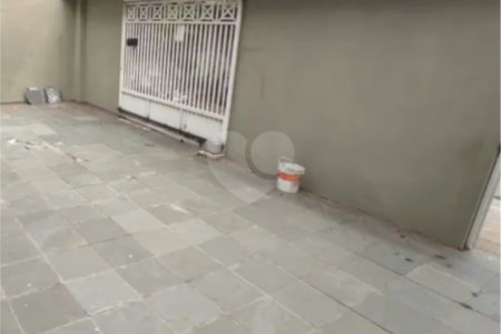 Sobrado à venda com 3 quartos, sendo 1 suíte, em Jardim Pinheiros, São Paulo, SP