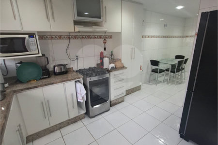 Casa à venda com 3 quartos, sendo 1 suíte, em Campo Grande, Rio de Janeiro, RJ