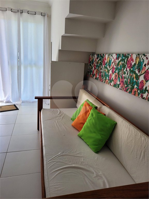 Apartamento à venda com 1 suíte em Taperapuan, Porto Seguro, BA