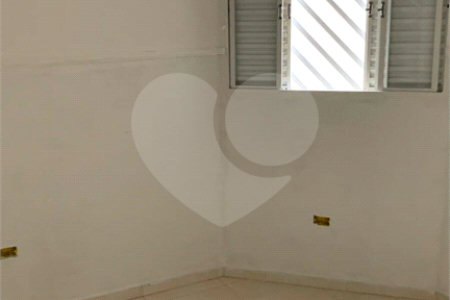 Casa à venda com 3 quartos, sendo 1 suíte, em Vila Figueira, Suzano, SP